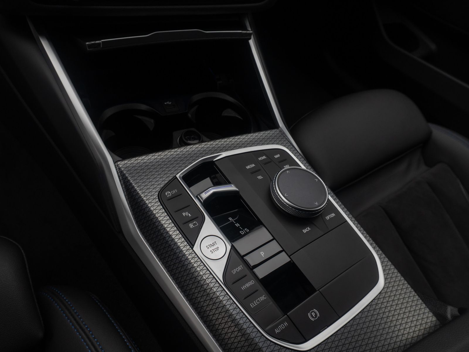 Fahrzeugabbildung BMW 330e M Sport DAB FernlichtAs HiFi Cockpit+19Zoll