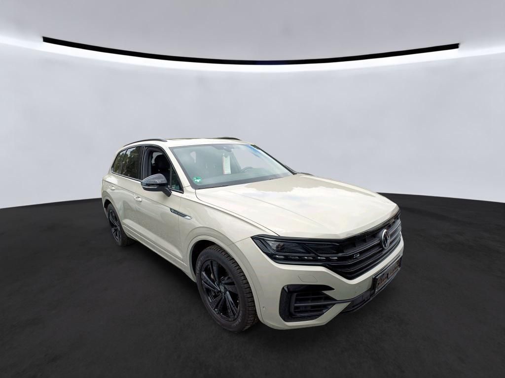 Volkswagen Touareg R eHybrid 4Motion 3.0 TSI PANO MATRIX foto 2