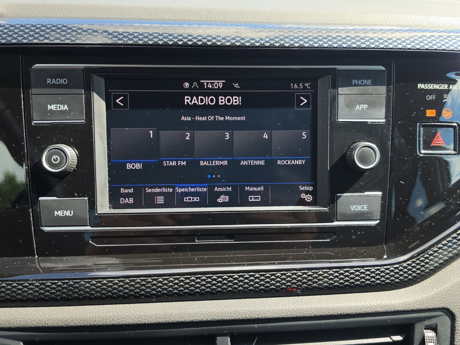 Fahrzeugabbildung Volkswagen Polo VI Life AUS 1.HAND AUTOMATIK DIGAL TACHO