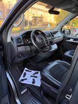 Volkswagen T6 Multivan - Volkswagen T6 Multivan mit Benzin-Antrieb: Automatik