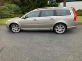 Volvo V70 T5 Bifuel  2,0 Momentum Autom. AHK  Alu Sch - Volvo V70 mit CNG-Antrieb