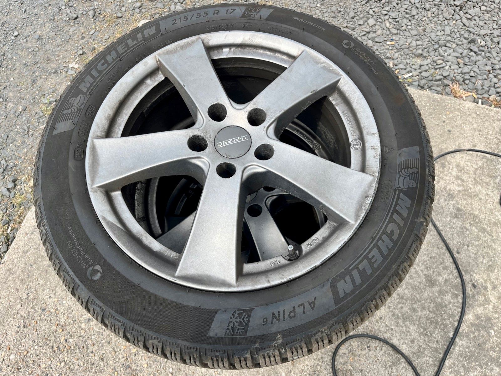 Fahrzeugabbildung Volkswagen 2.0 TSI DSG R-LINE/HIGHLINE Navi Pano AHK LED SP