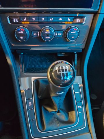 Golf VII Lim. *Massage*Navi*ACC*Assist*