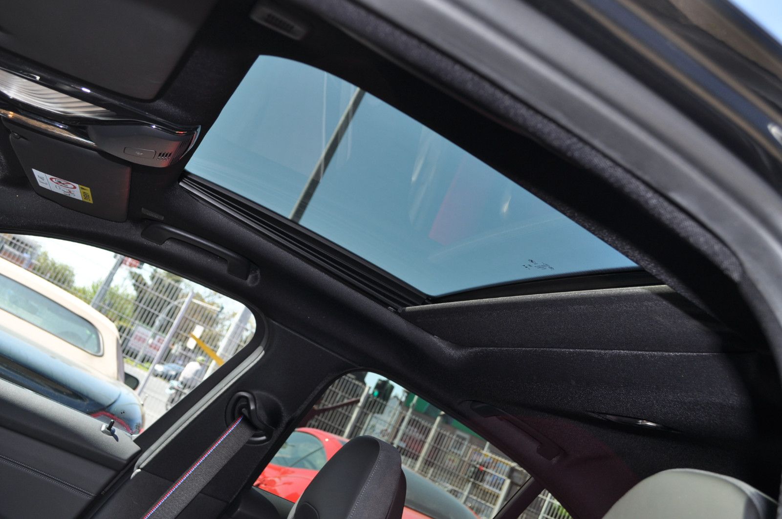 Fahrzeugabbildung BMW M3  Competition Carbon Head up Panoramadach