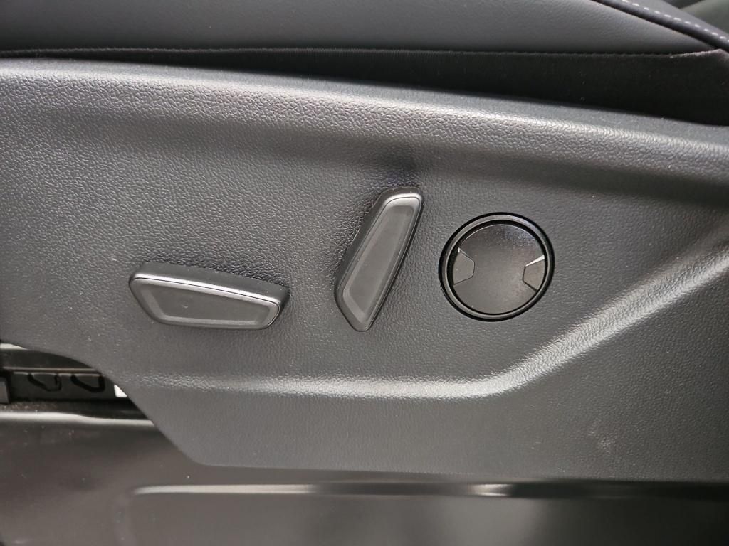 Fahrzeugabbildung Ford Tourneo Custom Titanium X 8 Sitze Pano 4xSitzhzg