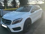 Mercedes-Benz GLA 220 CDI 4MATIC DCT - - Mercedes-Benz GLA 220 mit Diesel-Antrieb
