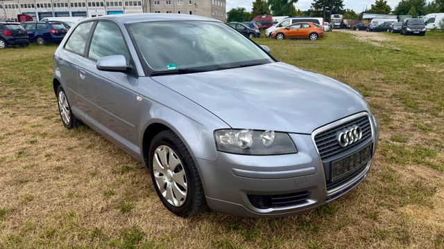Audi A3 1.6 Attraction, Erstzulassung 07/2007, 244.483 km