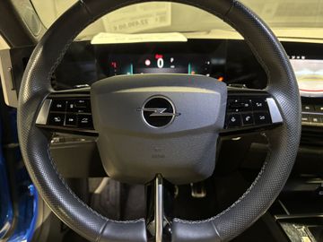 Fotografie 17 des Opel Astra Sports Tourer 1.2 Turbo Automatik GS