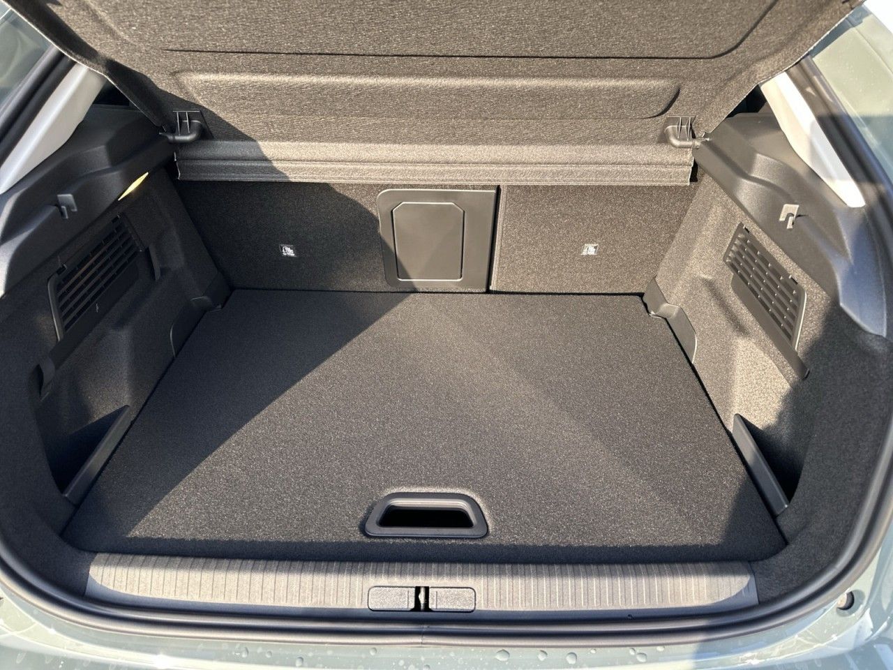 Fahrzeugabbildung Citroën C4 Benziner 130 Automatik MAX