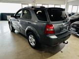 Kia Sorento 2.5 CRDi  LX *AHK*Kamera*Klimaaut.* - Kia Sorento Lx mit Diesel-Antrieb