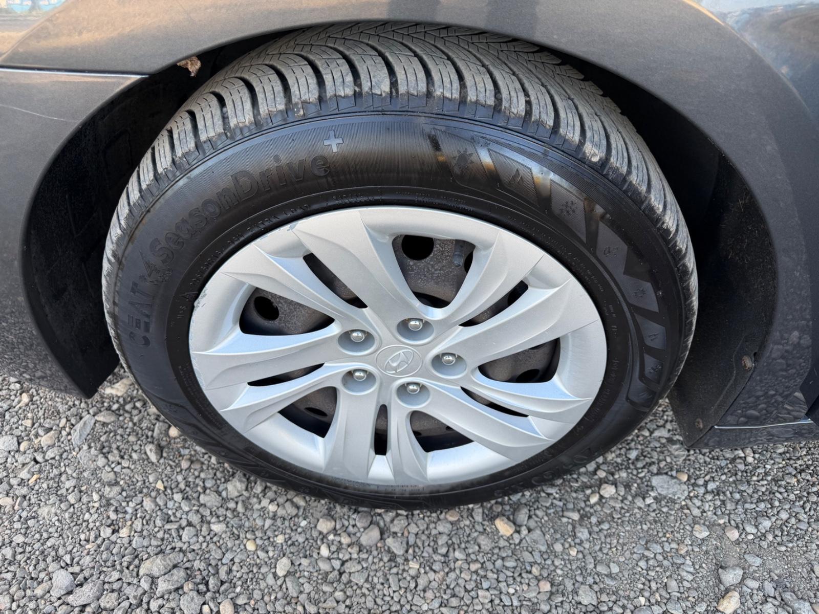 Hyundai i40 2013 — photo 15