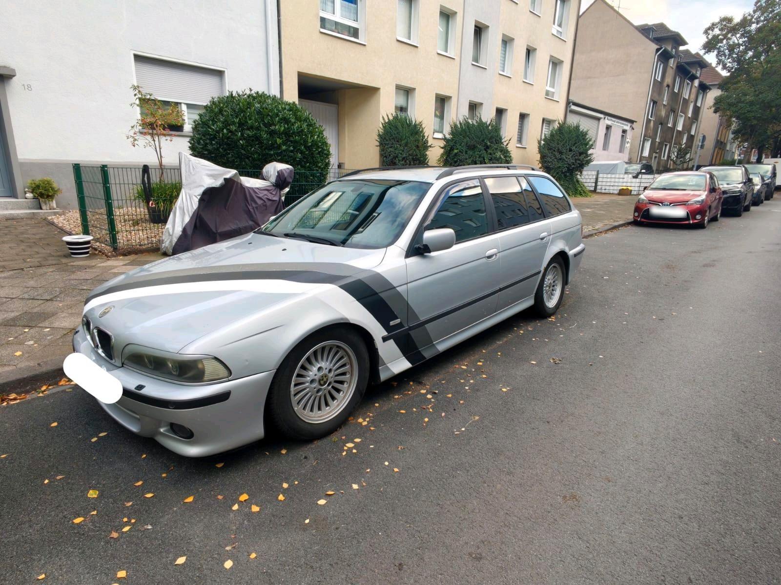 BMW 530