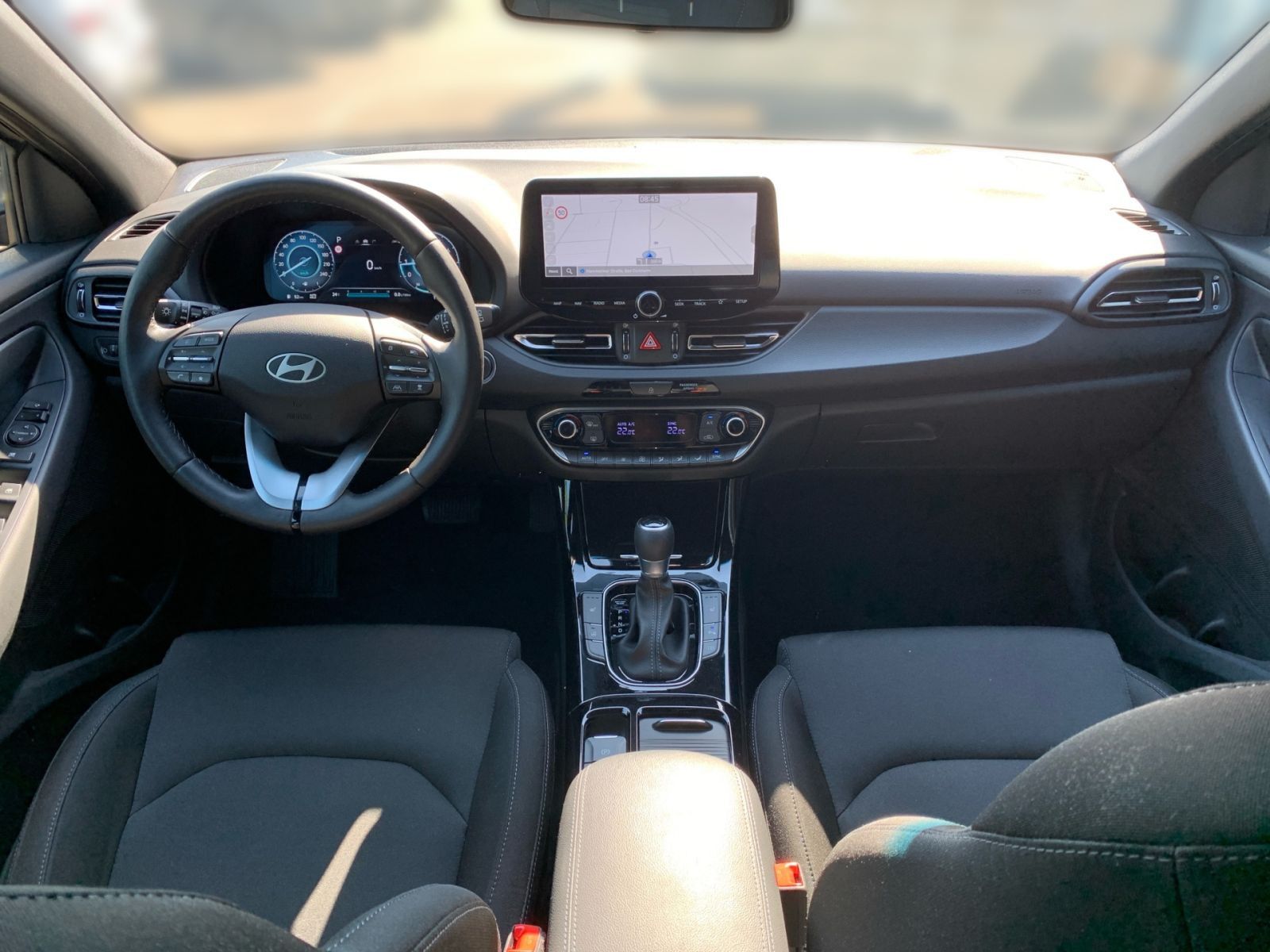 Fahrzeugabbildung Hyundai i30 Kombi 1.0 T-GDI 7-DCT Advantage Plus