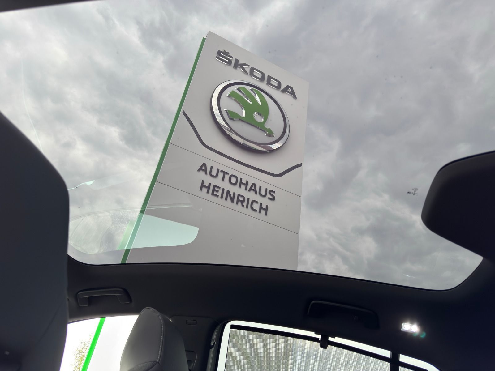 Fahrzeugabbildung SKODA Enyaq Coupé Sportline 85*360°Cam*AHK*Head-Up*21Z