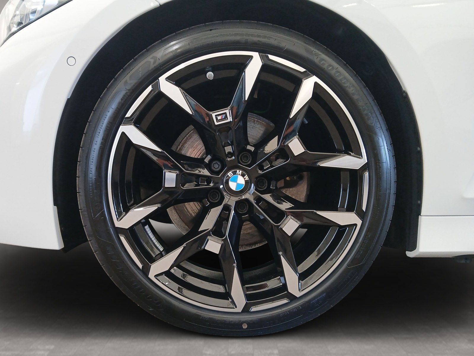 BMW 320 - Bild 6