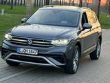 Volkswagen Tiguan Allspace 2.0 TSI OPF 140kW DSG 4MOTIO...