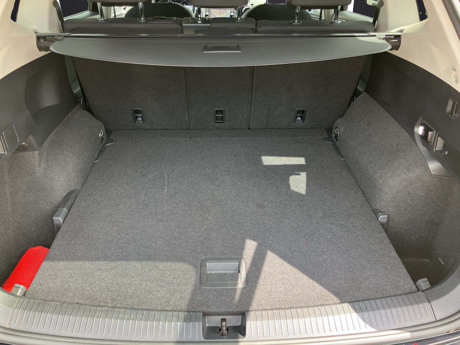 Fahrzeugabbildung Volkswagen Tiguan Allspace Business TDI DSG 4M LED ACC AHK