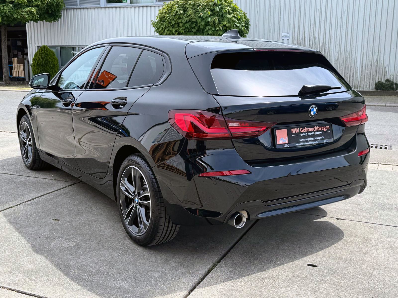 Fahrzeugabbildung BMW 118i Steptr. Sport-Line LED SHZ PDC CarPlay NAV