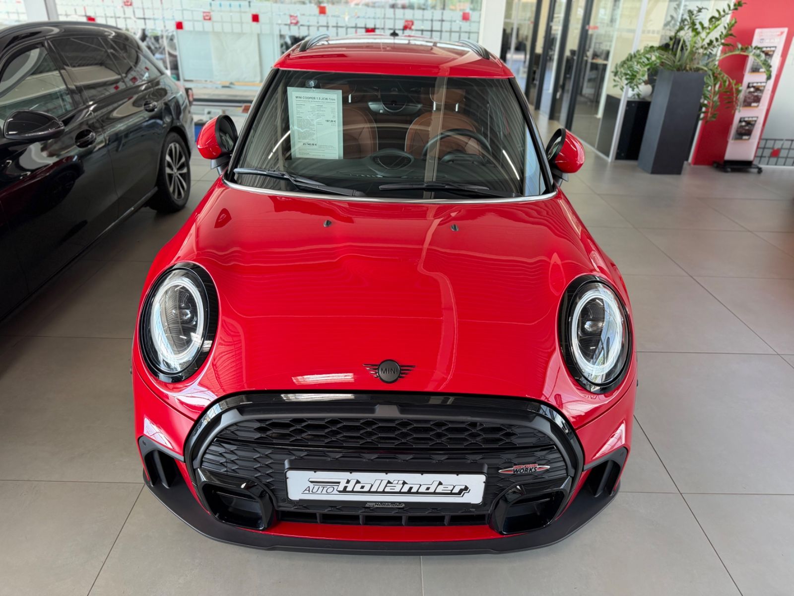 Fahrzeugabbildung MINI COOPER 1.5 5-trg.  John Cooper Works Trim