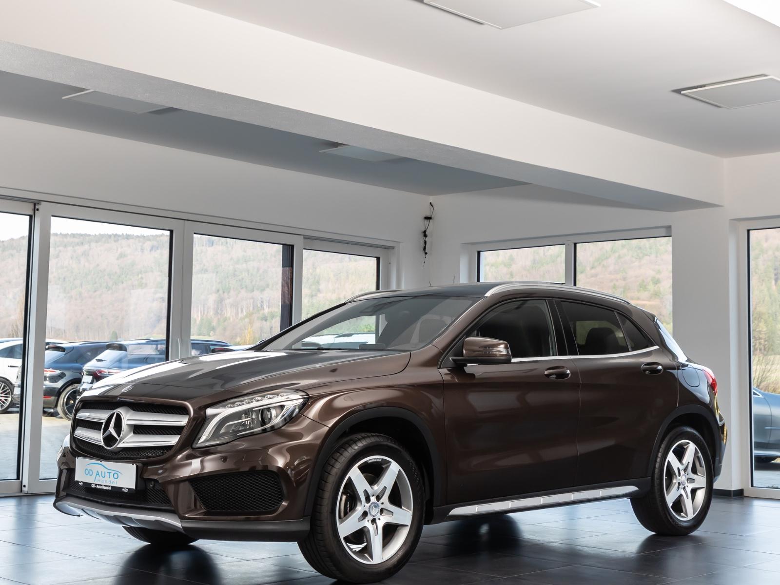 Mercedes-Benz GLA 250 AMG/Pano/Scheckheft/Navi/18