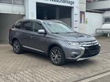 Mitsubishi Outlander Top 4WD | 7 Sitzer | 1 Hand | Navi - Mitsubishi 7-Sitzer