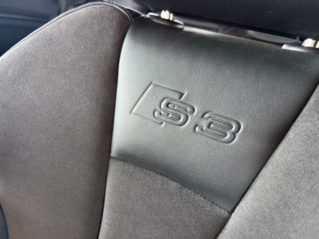 AUDI S3 Lim. KW-Fahrwerk/19 Zoll/ Klappenauspuff AUDI S3 Lim. KW-Fahrwerk/19 Zoll/ Klappenauspuff
