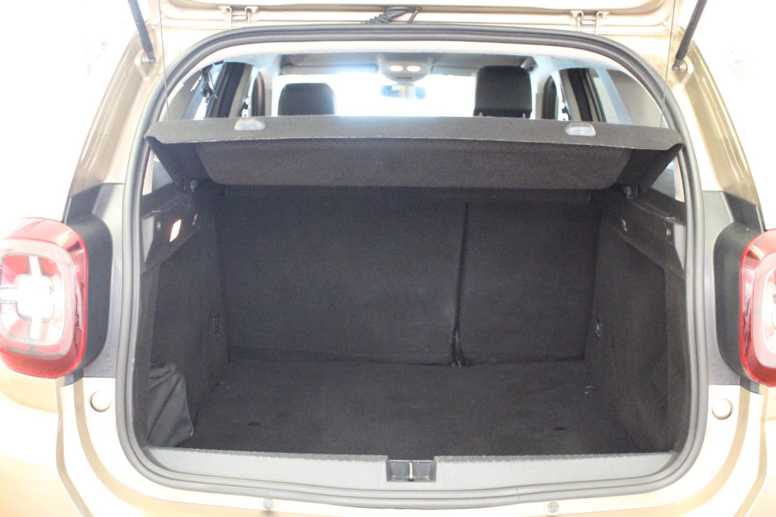 Fahrzeugabbildung Dacia Duster TCE 125 Prestige AHK*Leder *Navi