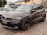 Volkswagen Tiguan BMT R-Line 4Motion Automatik Navi AHK Led - Volkswagen Tiguan in Saarbrücken