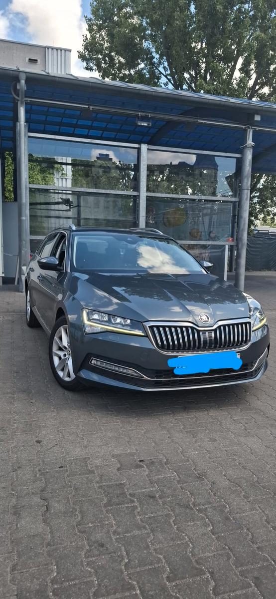 Skoda Superb 1.5 TSI ACT DSG STYLE COMBI