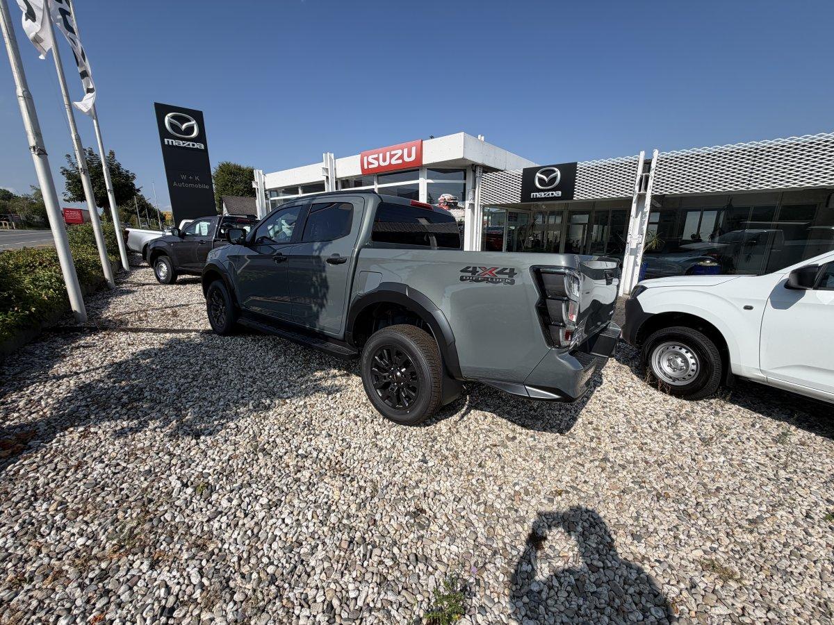 Isuzu D-Max 2.2 D DOUBLE CAB V-CROSS 4WD AT MY26 DMS