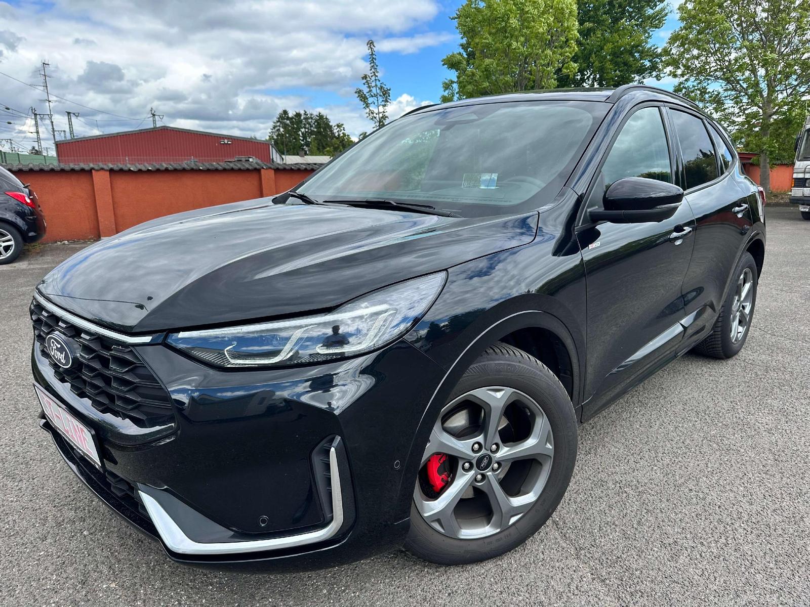 Ford Kuga ST-Line X AHK