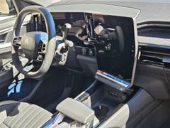 Fahrzeugabbildung Rafale 200 E-Tech Full Hybrid Esprit Alpine Pano