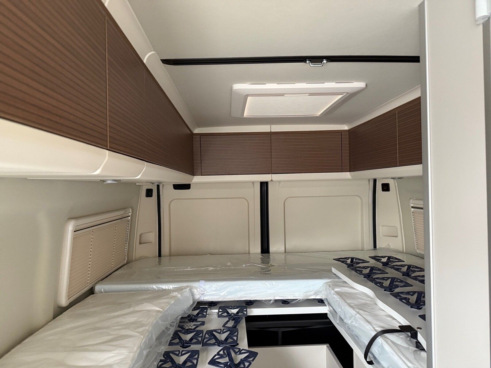 Fahrzeugabbildung Westfalia Columbus 640 E 180 PS Automatik Premium/Navi