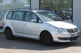 Volkswagen Touran Trendline*7 SITZE*KLIMA*XENON* - Gebrauchtwagen in Leipzig bis 5.000 Euro