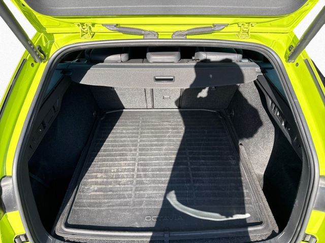 Octavia Combi RS PLUS MATRIXLED+HUD+AHK+KAM