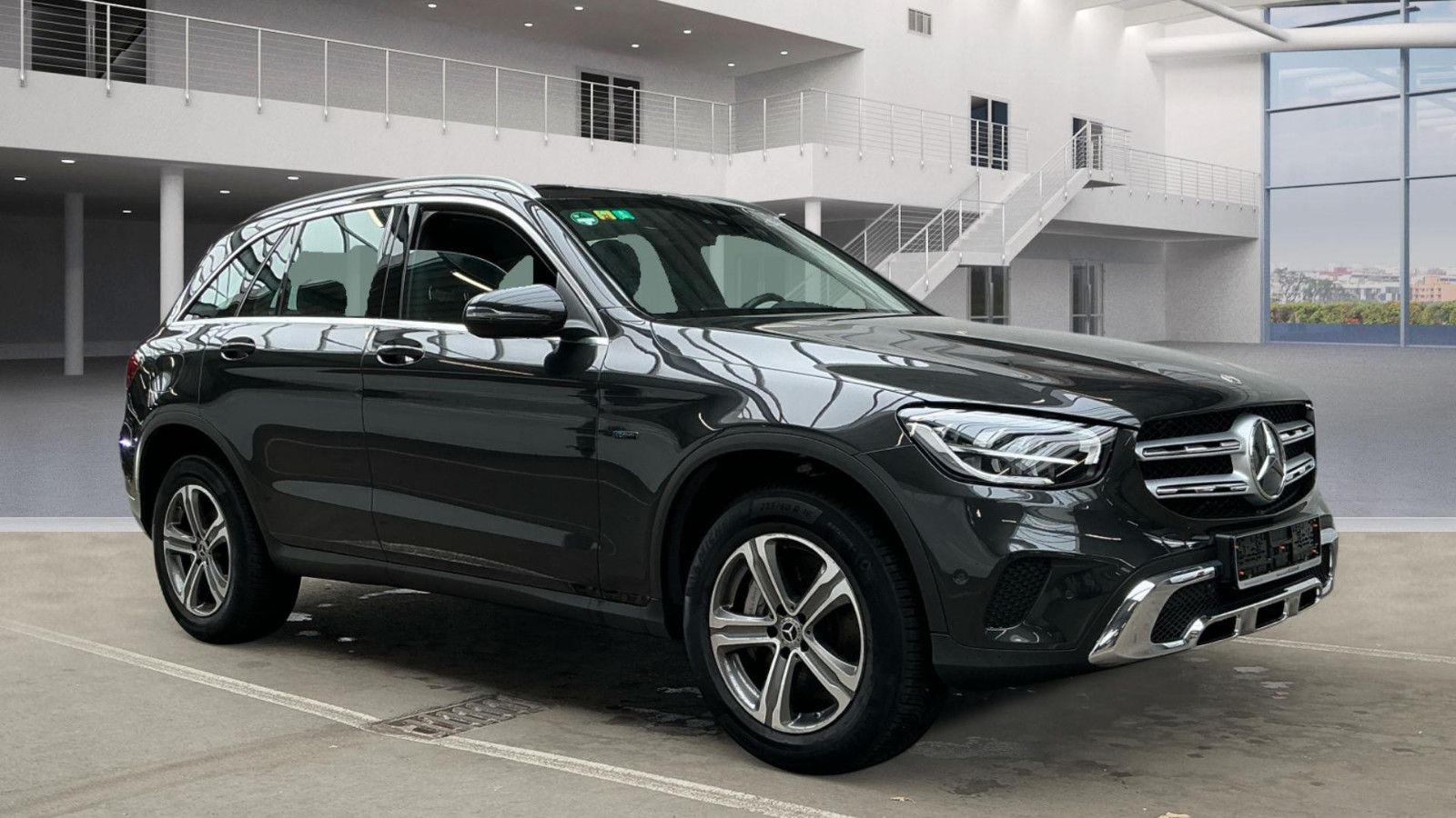 Mercedes-Benz GLC 300 e Panorama Kamera LED Navi 18 DAB LED foto 2