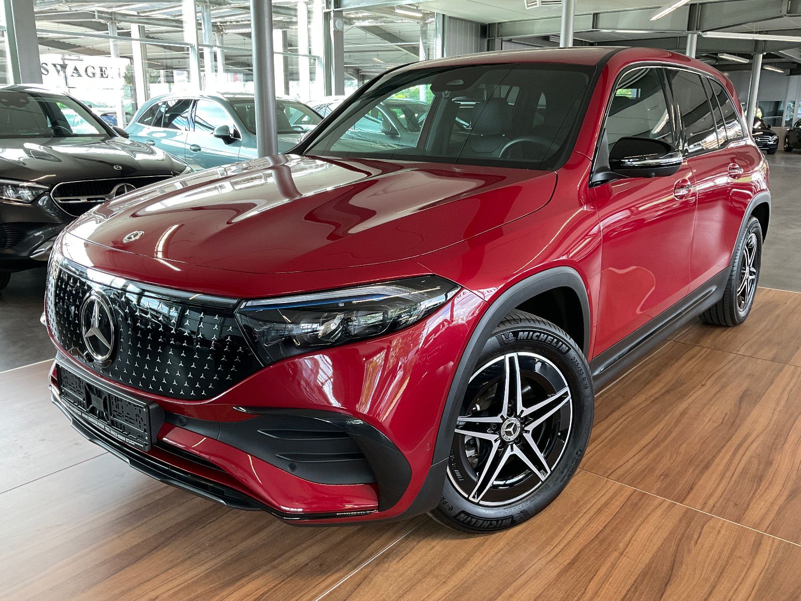 MERCEDES-BENZ EQB 250+ AMG Line AHK/360/NIGHT/TOTW