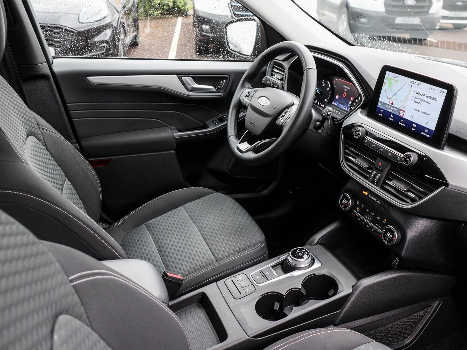 Ford Kuga Plug-In Hybrid Cool & Connect Ganzjahresrei