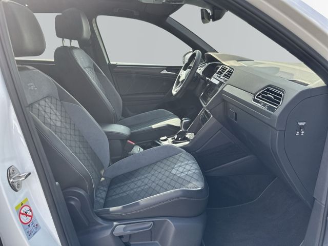 Tiguan 2.0 TDI DSG R-LINE ALLRAD STNDHZ+PANO+AHK