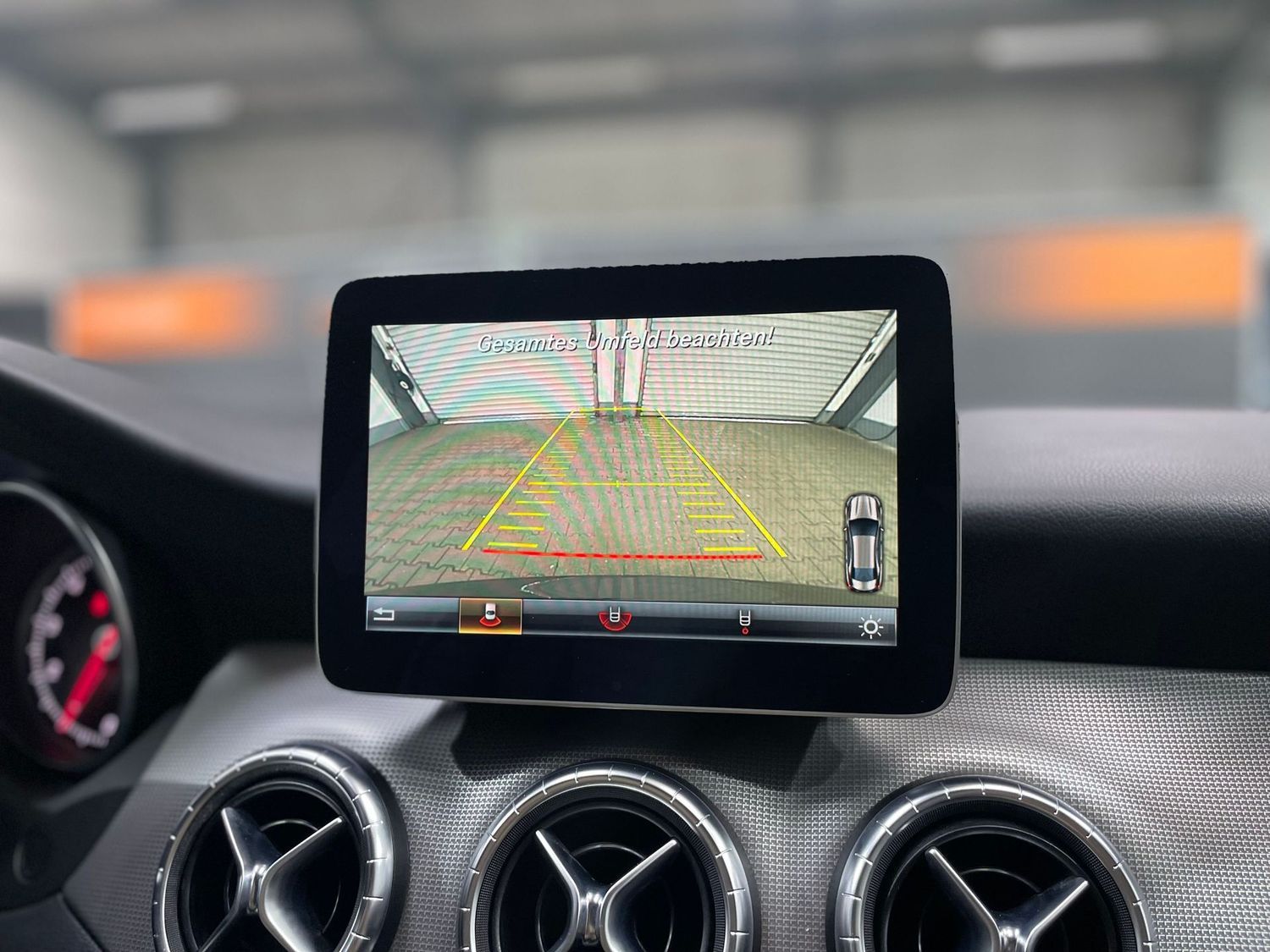 Fahrzeugabbildung Mercedes-Benz CLA 180 Urban#LED#Leder#Kamera#Tempomat#AHK