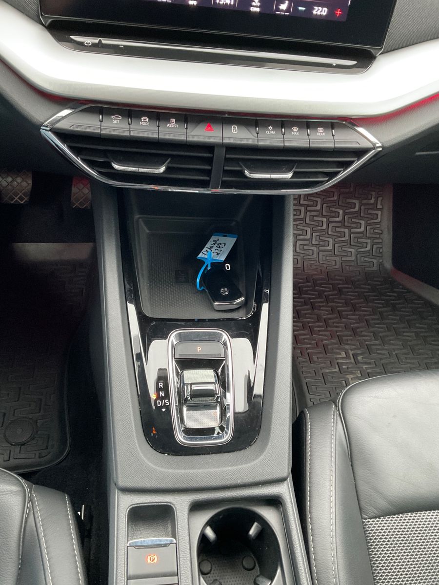 Fahrzeugabbildung SKODA Octavia Combi 2.0 TDI DSG,Navi,LED,HeadUp