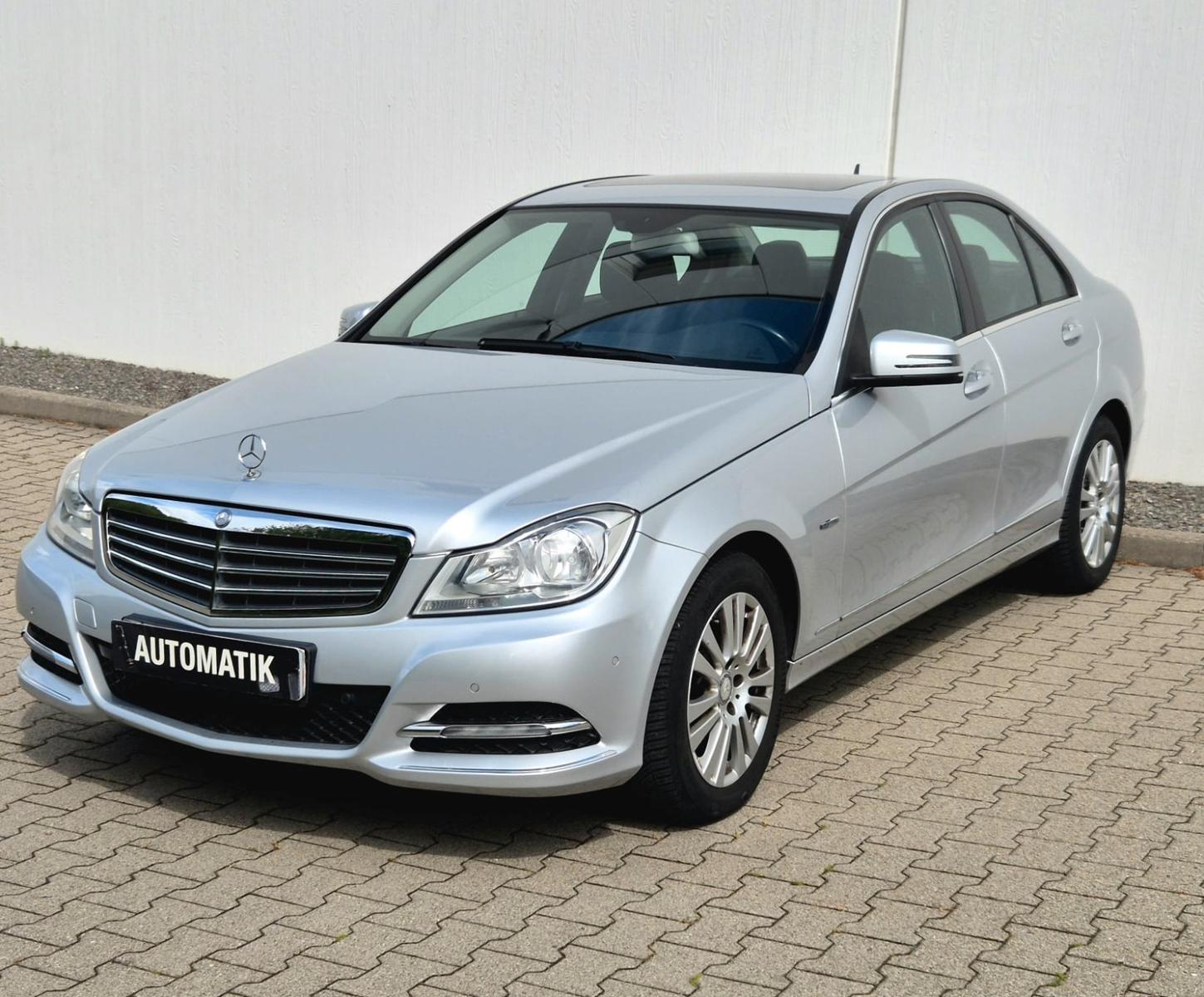 Mercedes-Benz C 220 CDI*AUTOMATIK*TEMPOMAT*SHZ*PDC*KLIMA*NAVI