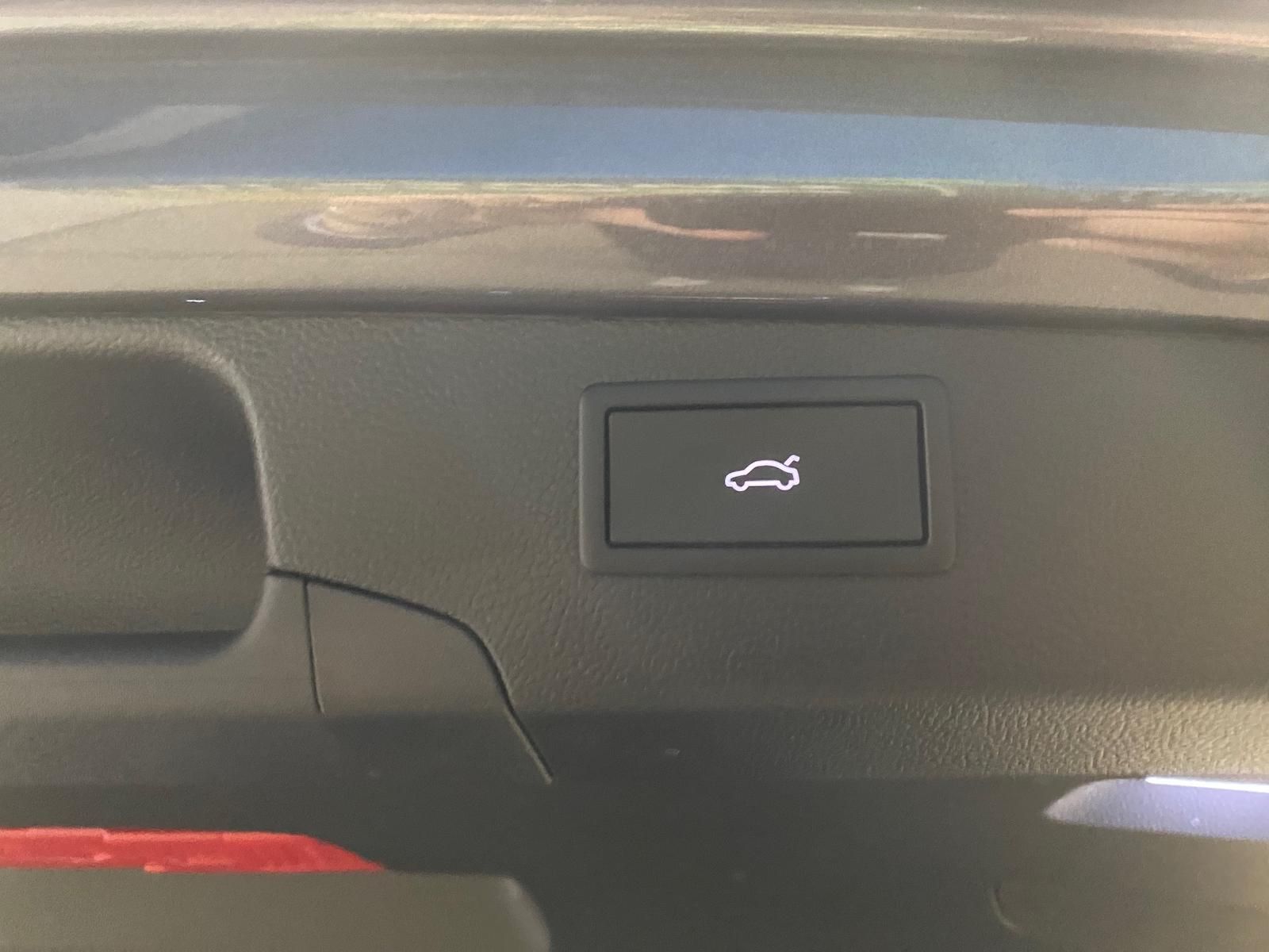 Fahrzeugabbildung Volkswagen PASSAT 2.0 TDI 110 kW Elegance+MATRIX+AHK+360RFK