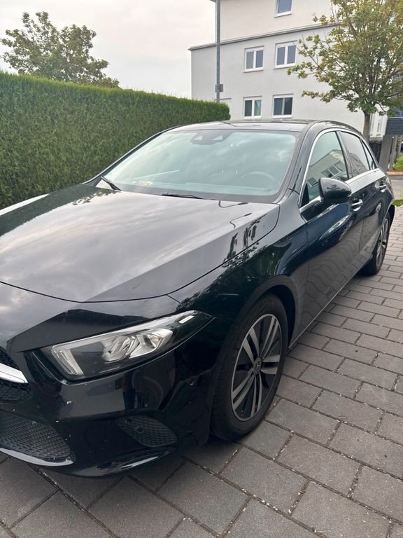 Image of Mercedes-Benz A 200