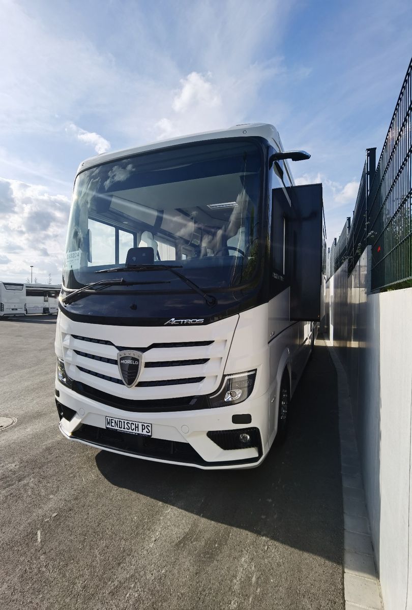 Fahrzeugabbildung Morelo Grand Empire 110 GSO Slide-Out M25