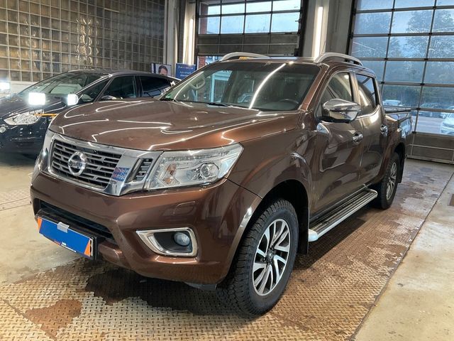 Nissan Navara NP300 D-Cab 4x4 *AHK*SHZ*LED*SDACH*19%*