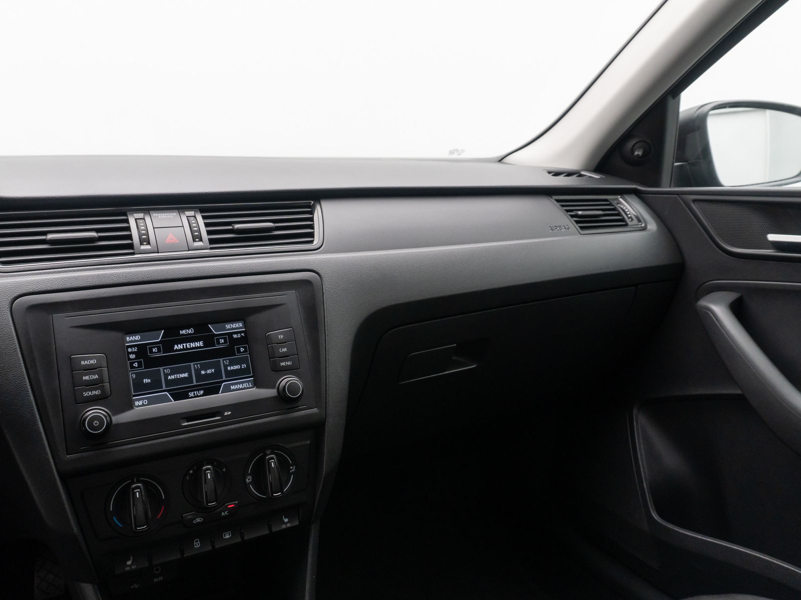 Fahrzeugabbildung SEAT Toledo 1.2 TSI 66kW BremsAss ABS Winterpaket LM