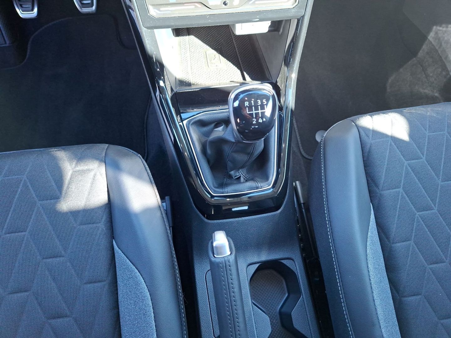 T-Cross 1.0 TSI Goal *NAVI*ACC*SHZ*KAMERA*