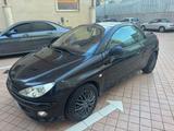 Peugeot 206 1.6 CABRIO NEOPATENTATI - Peugeot 206 mit Diesel-Antrieb: Cabrio