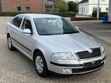Skoda Octavia 1.9 TDI Lim. Ambiente TÜV NEU - Skoda Octavia mit Diesel-Antrieb: Limousine, 1.9